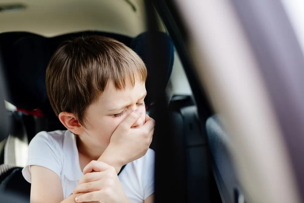 nevoľnosť v aute a príznaky kinetózy