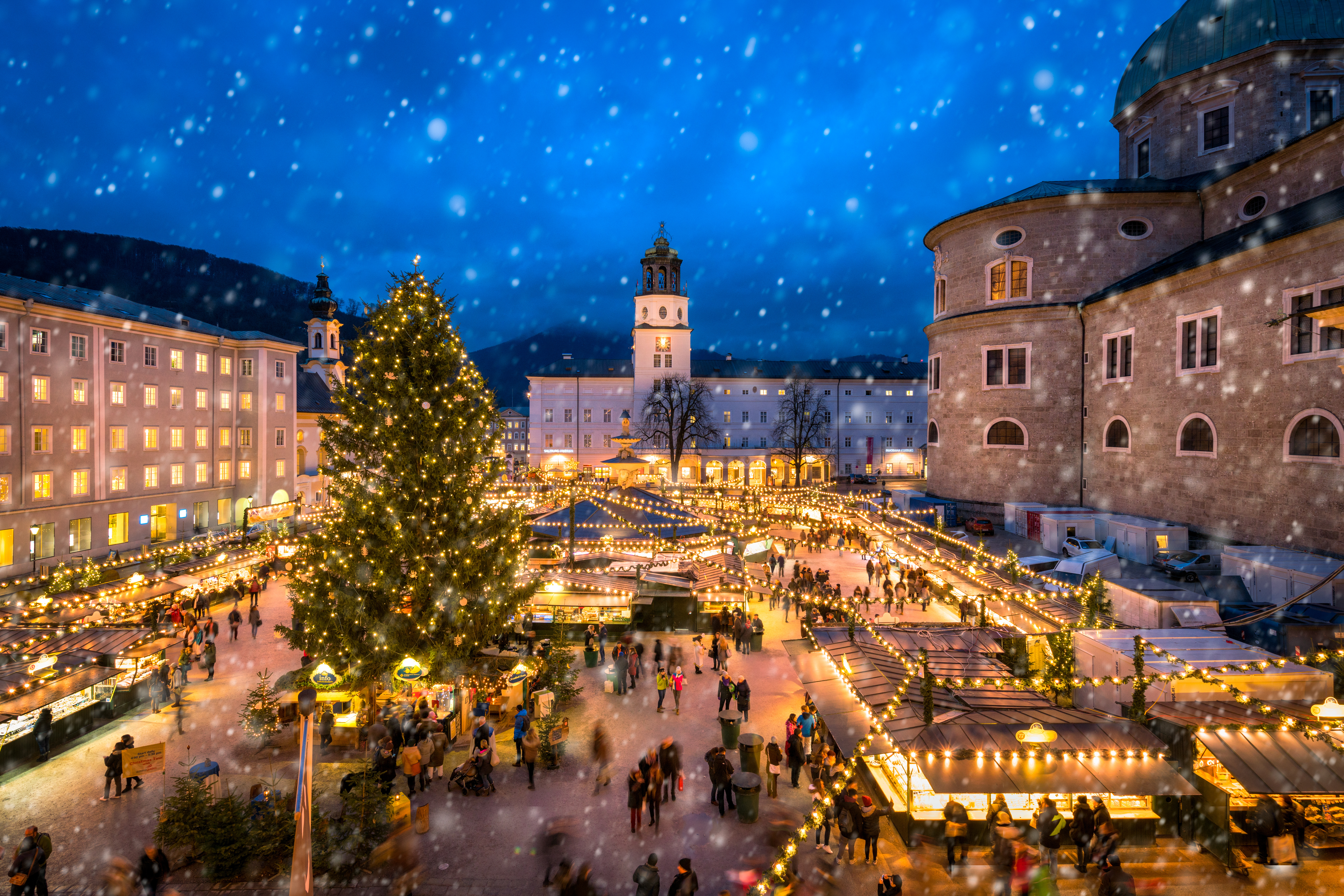 Vianočné trhy v Salzburgu.
